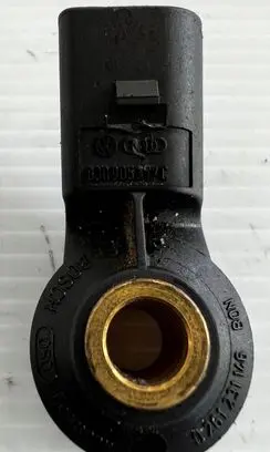 Volkswagen Golf Plus Detonation knock sensor 030905377C