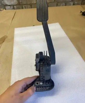 Volvo XC70 Accelerator throttle pedal 30636004 6PV00853701