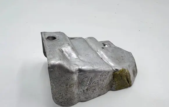 Seat Alhambra (Mk2) Heat shield in engine bay 04L129969J