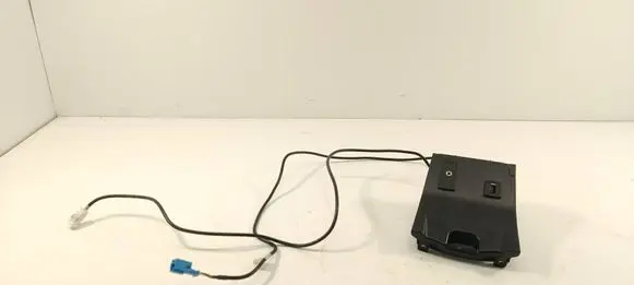 Mercedes-Benz A W176 USB socket connector A2468230411