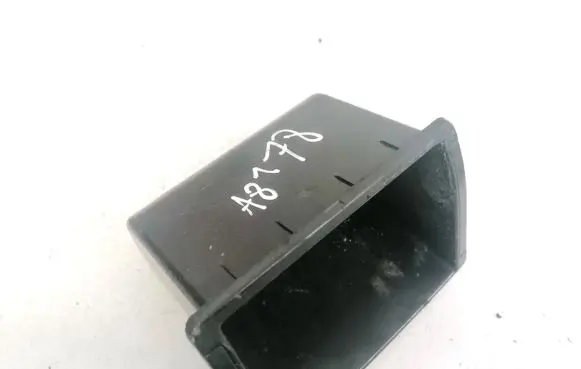 Skoda Octavia Mk2 (1Z) Glove box 1Z0857130