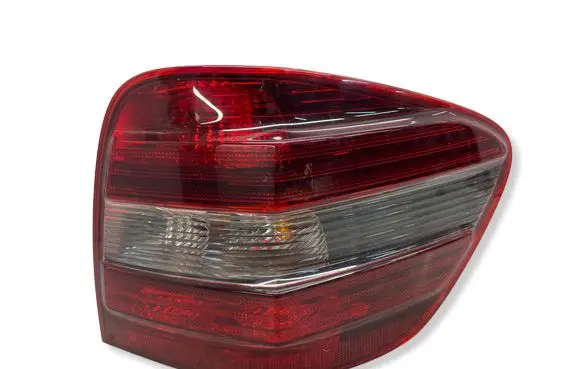 Mercedes-Benz ML W164 Rear/tail lights 404102R