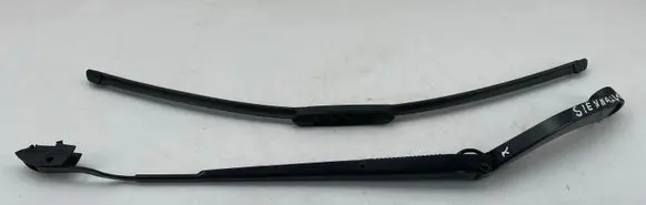 Toyota Sienna XL40 IV Windshield/front glass wiper blade