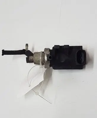 Volkswagen Sharan Turbo solenoid valve 1J0906627 72290325 02T028