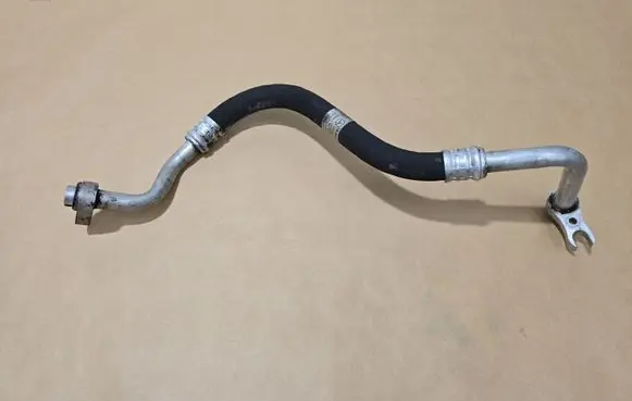 Opel Astra K Air conditioning (A/C) pipe/hose A2058307201