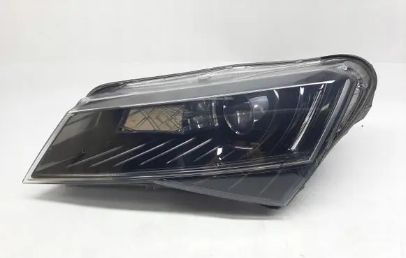 Skoda Superb B8 (3V) Headlight/headlamp 8491792496