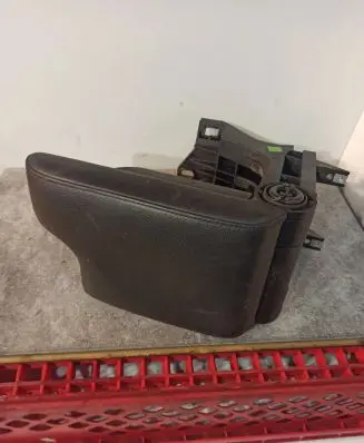 BMW 3 E46 Armrest 51168213678