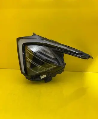 KIA Sportage Headlight/headlamp 92101R2100