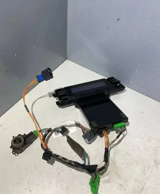 Volvo XC70 Screen/display/small screen 31268336 MD492100 SN4592553