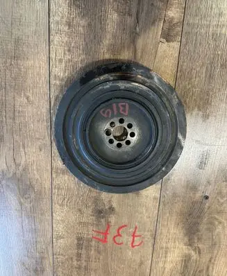 Audi Q7 4L Crankshaft pulley 079105251F
