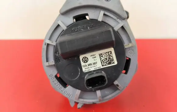 Volkswagen ID.3 Electric auxiliary coolant/water pump 1EA965567