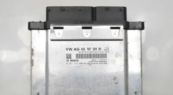 Volkswagen Golf VII Engine control unit/module 04E907309BH