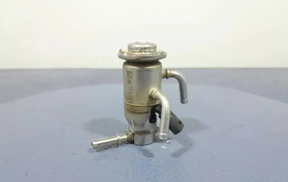 Fuel injector