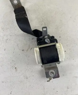 Dodge Nitro Rear seatbelt 33053472B P5KJ761DVAE