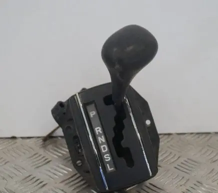 Mercedes-Benz SLC C107 Gear shifter/selector 1152673505