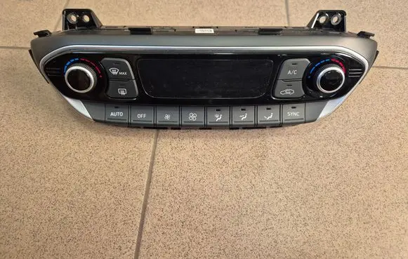 Hyundai i30 Climate control unit 97250GXXXX 97250G4CA0