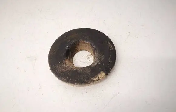 Volkswagen PASSAT B6 Front coil spring rubber mount 1K0512149B