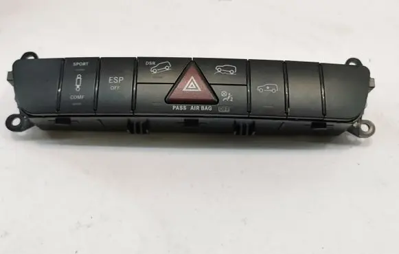 Mercedes-Benz ML W164 Hazard light switch A1648702510
