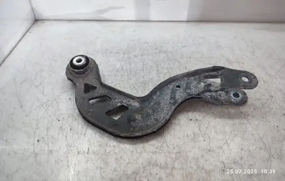 Mercedes-Benz CLA C117 X117 W117 Rear control arm