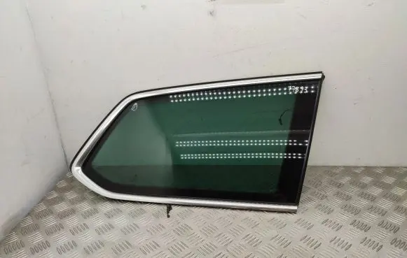 Volkswagen PASSAT B8 Rear side window 43R004343 3G9845298CH
