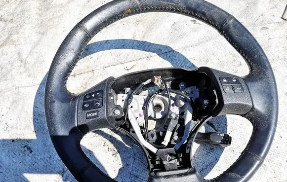 Lexus IS 220D-250-350 Steering wheel