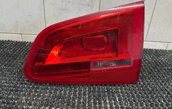 Volkswagen Sharan Tailgate rear/tail lights 7N0945094G