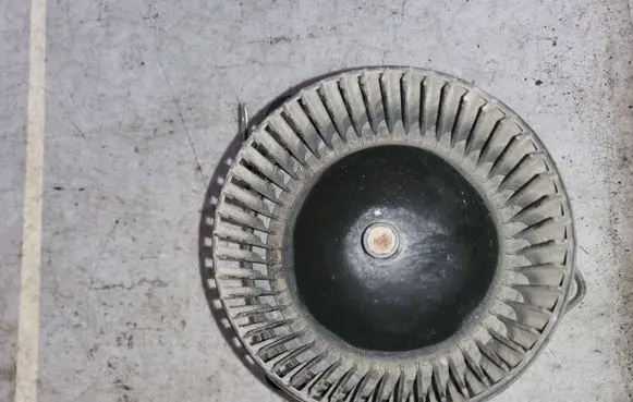 Nissan Terrano Heater fan/blower 4868530350