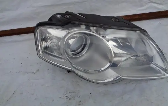 Volkswagen PASSAT B6 Headlight/headlamp 3C0941006Q