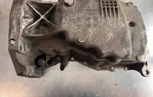 Renault Megane III Oil sump 8200318813
