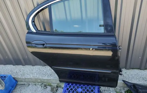 Jaguar X-Type Rear door