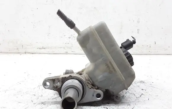 Volkswagen PASSAT B6 Master brake cylinder 03350886771
