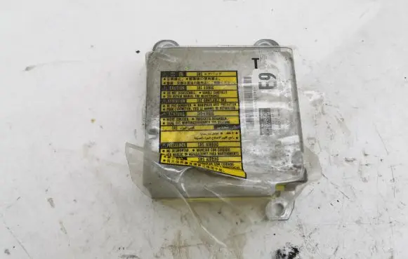 Toyota Prius (XW20) Airbag control unit/module 8917047390