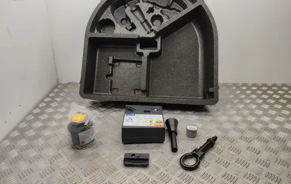 Ford B-MAX Tool box AV1119G381AC