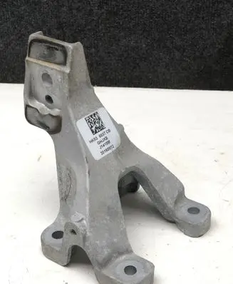 Jaguar F-Pace Engine mounting bracket HK836037CB J1418M 20160812