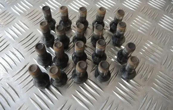 Alfa Romeo Giulia Nuts/bolts 