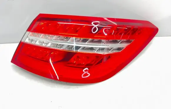 Mercedes-Benz E C207 W207 Rear/tail lights A2078200264