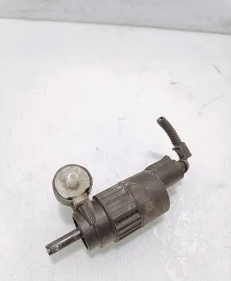 Volkswagen Golf IV Windscreen/windshield washer pump 1J6955651