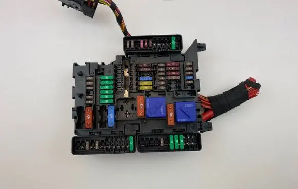 BMW 2 F44 Fuse module 927035501 P010070257 9270355