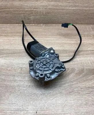 Audi 100 S4 C4 Front door window regulator motor 4A0959802 185601000