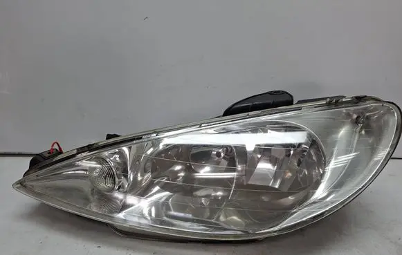 Peugeot 206 Headlight/headlamp S27647735 9628666880