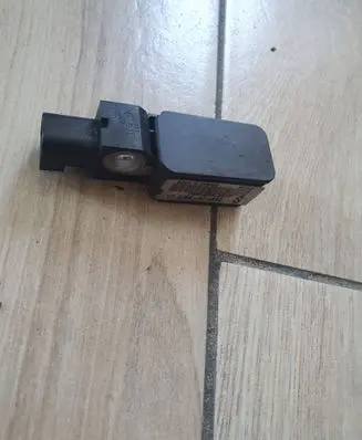 Mazda 6 Airbag deployment crash/impact sensor GJ6A57KC0 021405 D2904GWL234Y