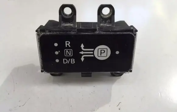 Nissan Leaf II (ZE1) Gear shift selector indicator 