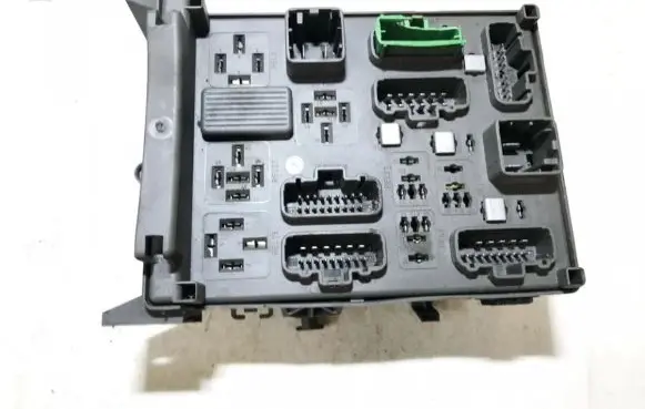 Renault Laguna II Fuse box set 8200139819 8200004201