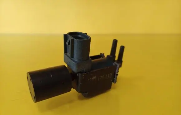 Ford Focus Turbo solenoid valve 1S4Q7905AA