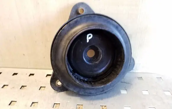 Nissan X-Trail T32 Front upper strut mount 