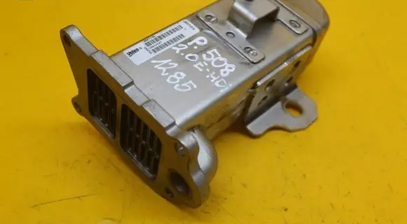 Peugeot 508 EGR valve cooler V29004027