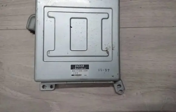 Jaguar XJ X300 Climate control unit LNA7600AF MB1773002281