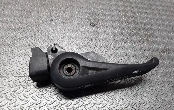 Mitsubishi Colt CZ3 Engine bonnet (hood) release handle