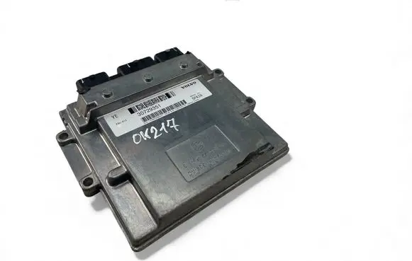 Volvo V70 Engine control unit/module ECU 30729351