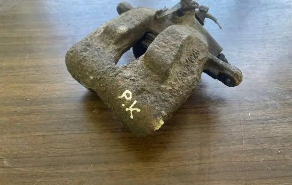 Peugeot 807 Front brake caliper